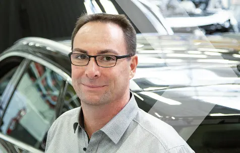 THOMAS, Senior Manager
